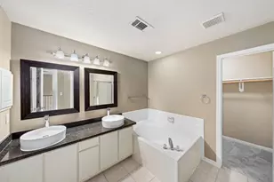 86 N Valley Oaks Cir, The Woodlands, TX 77382 - Photo 21
