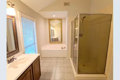 15 Thorn Berry Place, The Woodlands, TX 77381 - Photo 17