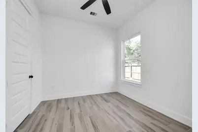 2720 Cos Street, Liberty, TX 77575 - Photo 13