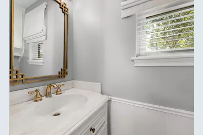 5114 Pebble Springs Drive, Houston, TX 77066 - Photo 9