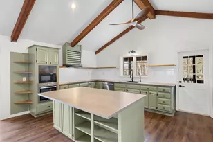 316 Valley View Dr, La Grange, TX 78945 - Photo 13