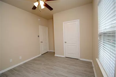 7019 Hazelnut Lane, Baytown, TX 77521 - Photo 23