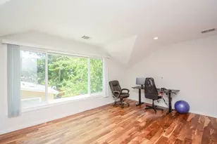 9906 Cedardale Dr, Houston, TX 77055 - Photo 7