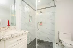 9906 Cedardale Dr, Houston, TX 77055 - Photo 25