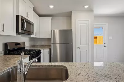 10410 Red Cardinal Drive, Cleveland, TX 77328 - Photo 11