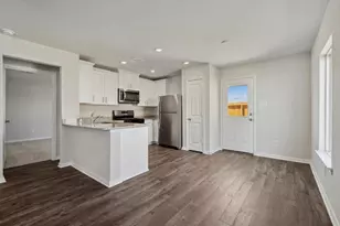 10410 Red Cardinal Dr, Cleveland, TX 77328 - Photo 7