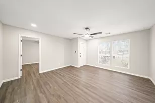 7222 Wiley Rd, Houston, TX 77016 - Photo 7