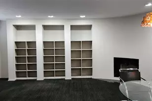 10722 Ella Lee Ln, Houston, TX 77042 - Photo 17