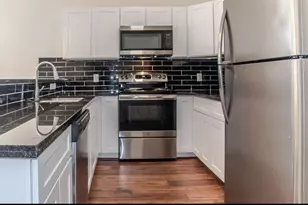 5007 Mallow St, Houston, TX 77033 - Photo 7