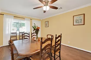 138 E Rocky Creek Rd, Houston, TX 77076 - Photo 3