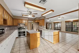 200 Cove View Dr, Trinity, TX 75862 - Photo 7