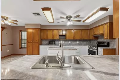 200 Cove View Drive, Trinity, TX 75862 - Photo 7