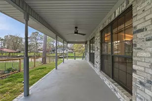 200 Cove View Dr, Trinity, TX 75862 - Photo 5