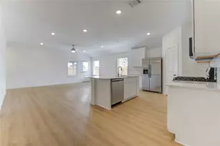 9047 Rose Water Trl, Iowa Colony, TX 77583 - Photo 19
