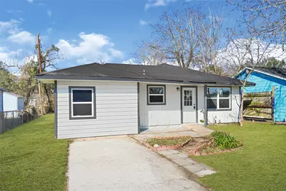10705 Munn Street, Houston, TX 77029 - Photo 1