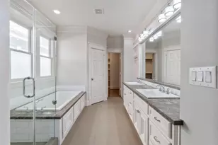 434 W 27th St, Houston, TX 77008 - Photo 17