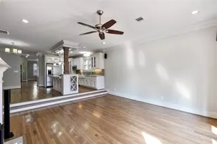 434 W 27th St, Houston, TX 77008 - Photo 11