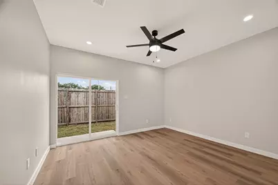 5408 Fairchild St Street, Houston, TX 77028 - Photo 11