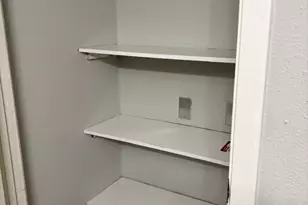 3055 SW Walnut Bend Ln, Houston, TX 77042 - Photo 11