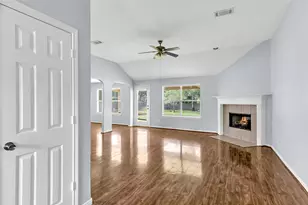 11502 Walraven Dr, Houston, TX 77336 - Photo 11