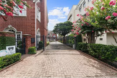 2222 Nantucket Drive #B, Houston, TX 77057 - Photo 3