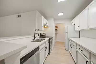 10733 Braes Bend Drive #10733, Houston, TX 77071 - Photo 15