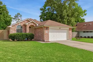 16018 Spinnaker Dr, Crosby, TX 77532 - Photo 1