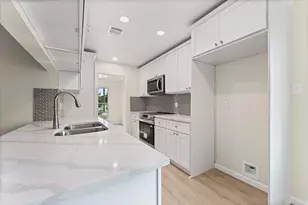 7303 Augustine Dr, Houston, TX 77036 - Photo 11