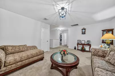 9302 Delmont Park Lane, Houston, TX 77075 - Photo 15