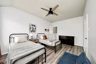 15711 Windsor Bluff Dr, Cypress, TX 77429 - Photo 35