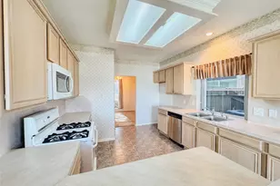 6923 Crystal Dowels Dr, Pasadena, TX 77505 - Photo 15