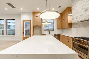1104 W 9th St, Houston, TX 77007 - Photo 7