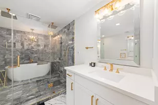 6503 Kury Ln, Houston, TX 77008 - Photo 17