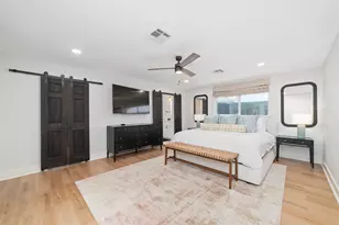 6503 Kury Ln, Houston, TX 77008 - Photo 15