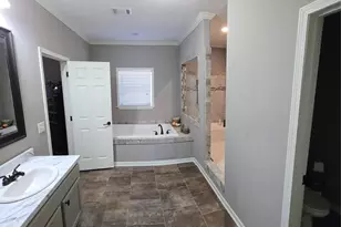 18611 Parker Rd, Cleveland, TX 77328 - Photo 11