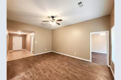927 Paradise Road, Baytown, TX 77521 - Photo 1