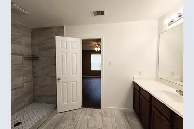 927 Paradise Road, Baytown, TX 77521 - Photo 7