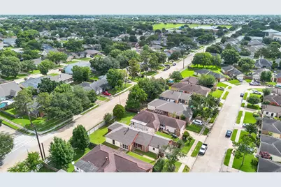13106 Worthington Street, Sugar Land, TX 77478 - Photo 5