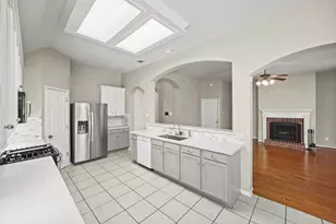 2923 Humble Dr, Manvel, TX 77578 - Photo 9