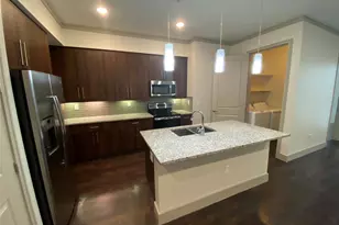 1800 St Joseph Pkwy, Houston, TX 77003 - Photo 7