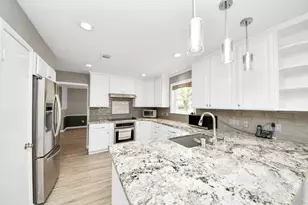839 Longview Dr, Sugar Land, TX 77478 - Photo 5