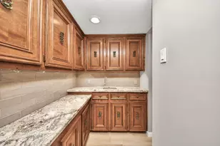 839 Longview Dr, Sugar Land, TX 77478 - Photo 9