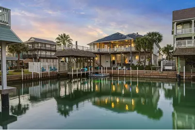 923 Short Reach Drive, Tiki Island, TX 77554 - Photo 3