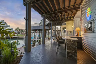 923 Short Reach Drive, Tiki Island, TX 77554 - Photo 11