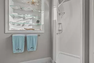 923 Short Reach Dr, Tiki Island, TX 77554 - Photo 27