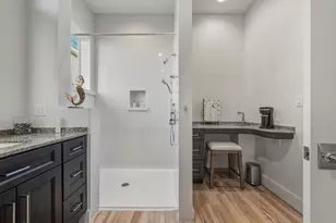 923 Short Reach Dr, Tiki Island, TX 77554 - Photo 29