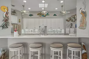 923 Short Reach Dr, Tiki Island, TX 77554 - Photo 17