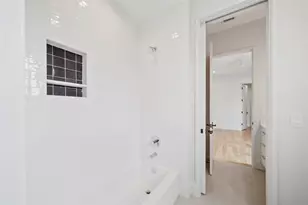 603 E 26th St, Houston, TX 77008 - Photo 35