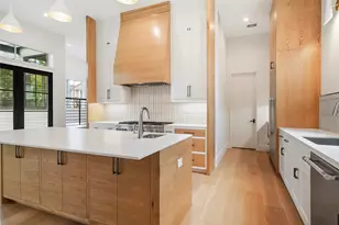 603 E 26th St, Houston, TX 77008 - Photo 17