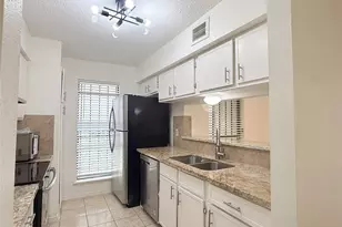 6701 Sands Point Dr, Houston, TX 77074 - Photo 9